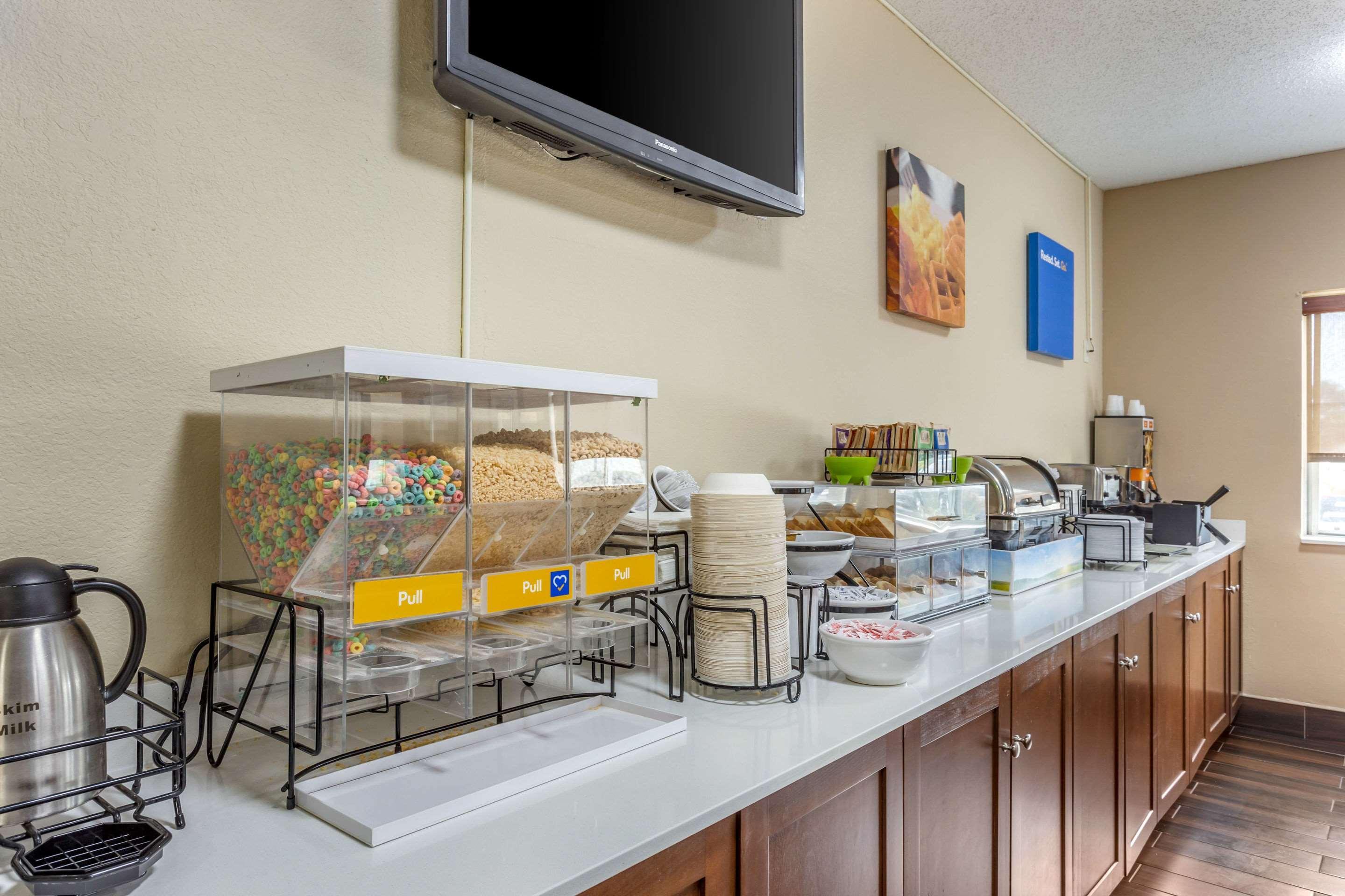 Comfort Inn Rockford Near Casino District Dış mekan fotoğraf