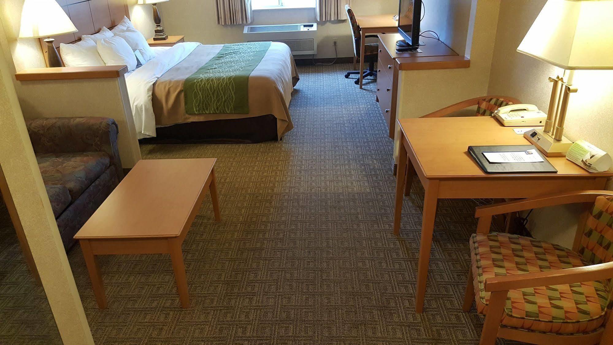 Comfort Inn Rockford Near Casino District Dış mekan fotoğraf
